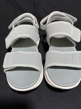 Denise Austin Light Gray Easy Spirit EMOVE Sandals Women’s Size 7M